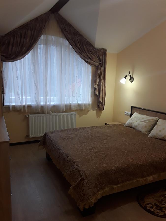 Gostynnyi Dvir Cottageテルノーピリ エクステリア 写真